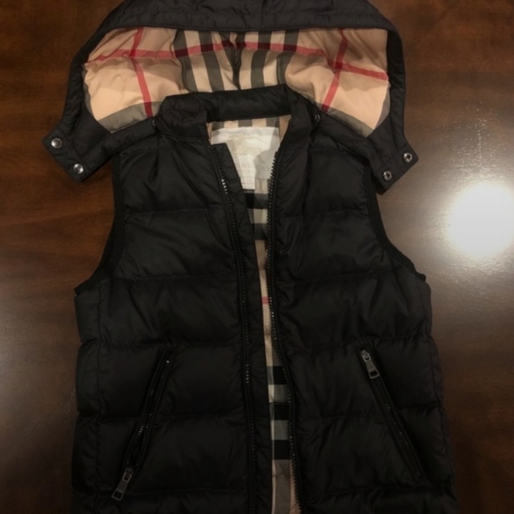 Burberry Black Puffer Vest with Check Lining